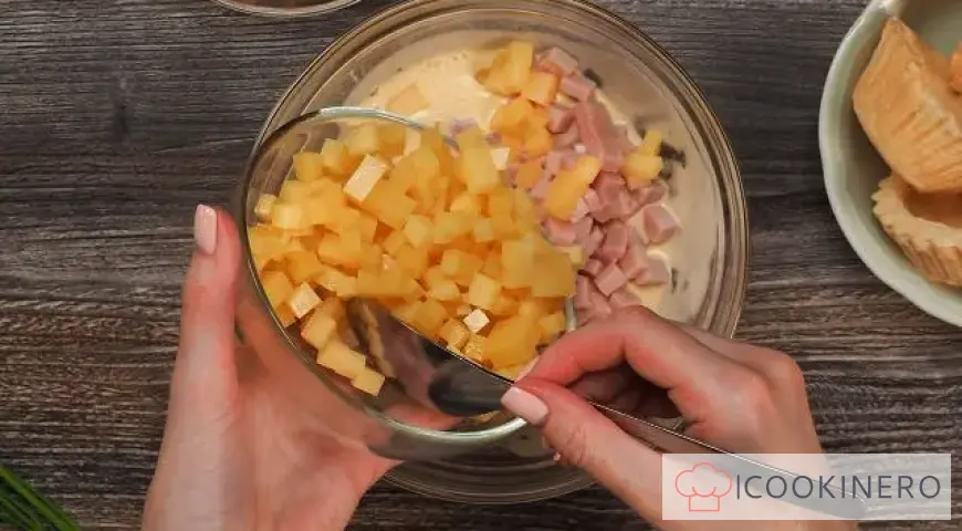 Tartlets with cheese