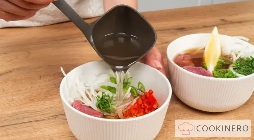 Vietnamese Pho Bo Soup