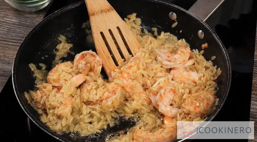 Orzo with seafood