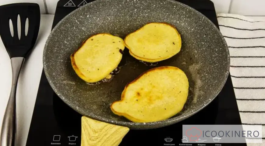Pancakes with dry milk
