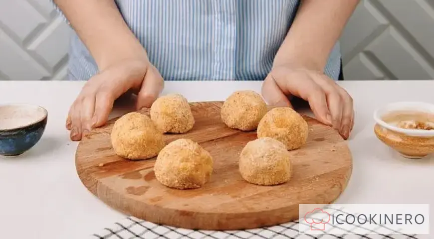 Deep fried potato balls