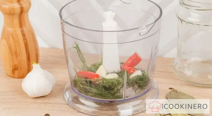 Cold pickling of tomatoes