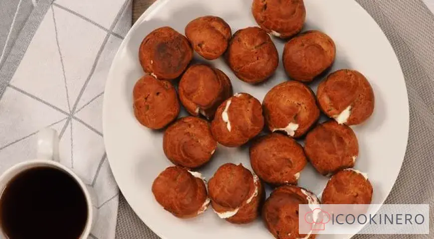 Profiteroles à la crème