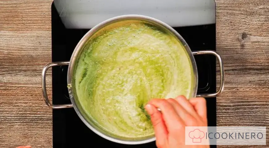 Cream of spinach soup