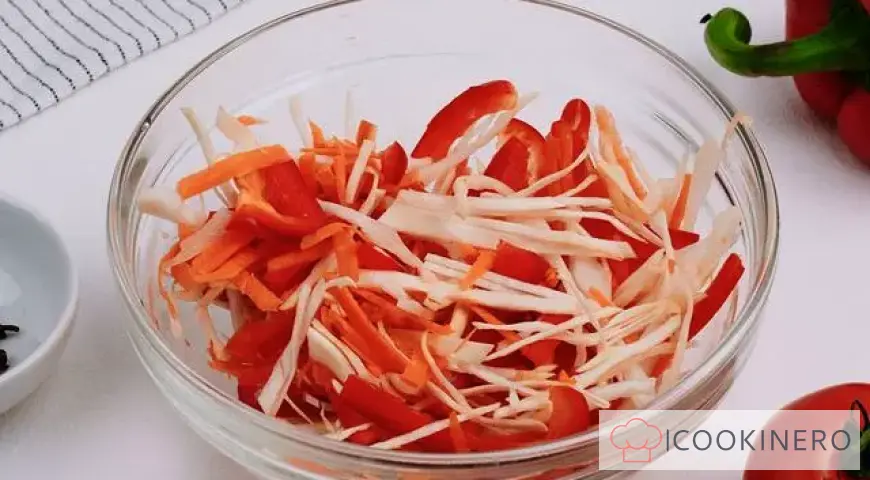 Pickled tomatoes with cabbage for the winter