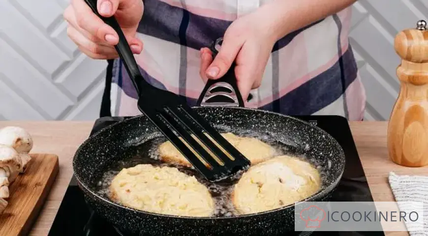Potato pies with mushrooms