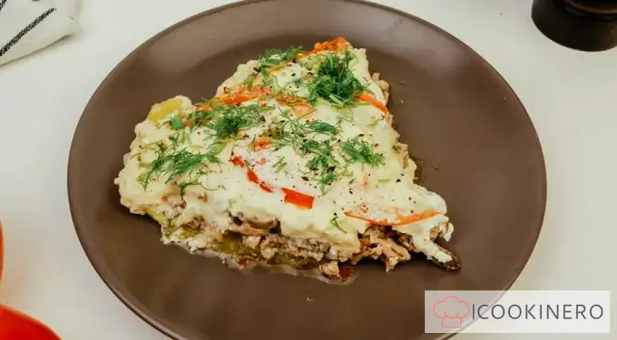 Casserole de pommes de terre à la viande hachée à la poêle