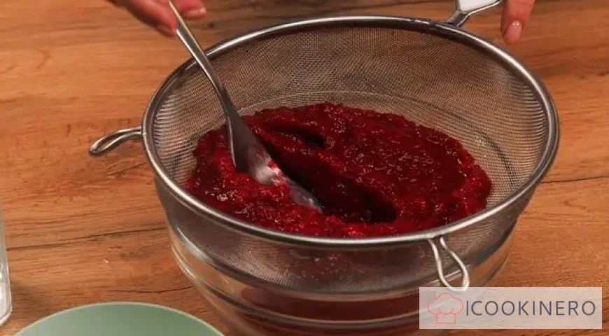 Cranberry and lingonberry juice