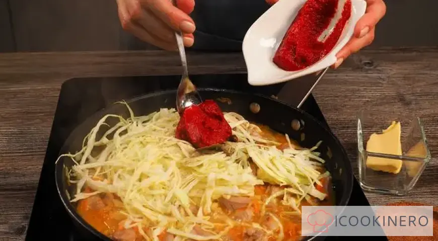 Cavolo stufato con tacchino