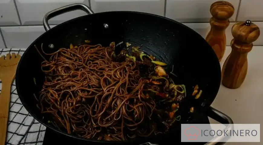 Soba with beef and oyster mushrooms