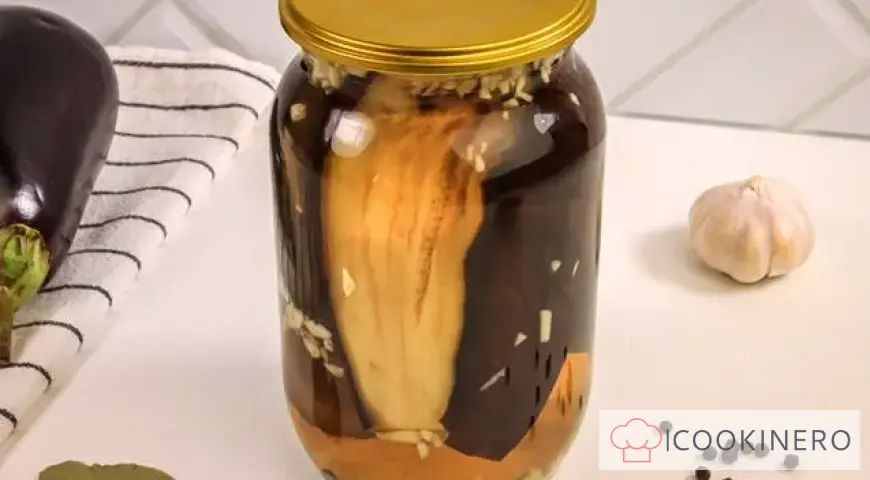 Aubergines marinées pour l'hiver