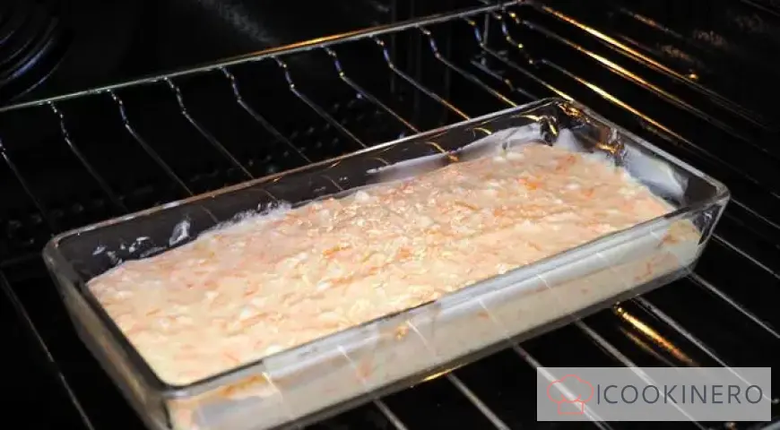 Cottage cheese and carrot casserole