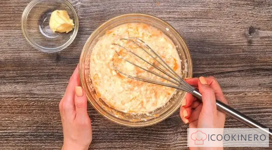 Cottage cheese and carrot casserole