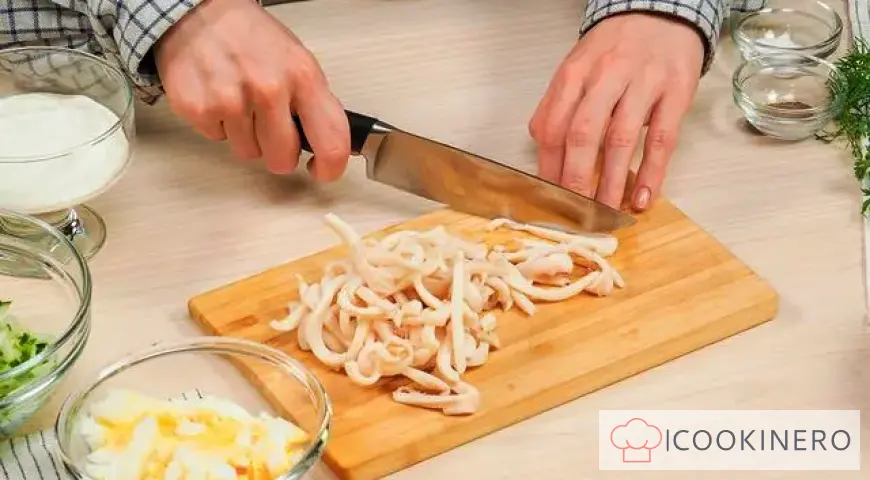 Salad with squid