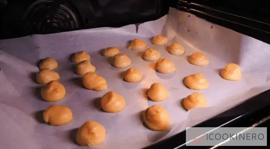 Profiteroles with salmon