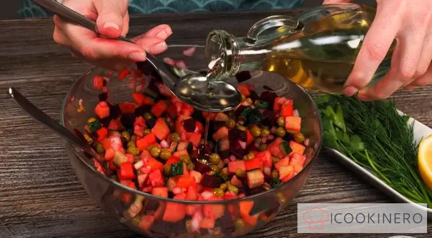 Vinaigrette with fresh cucumber