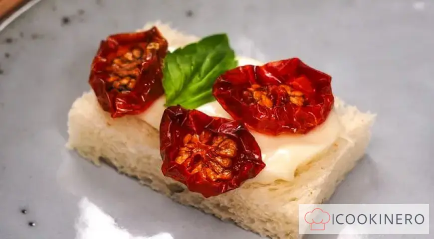 Dried cherry tomatoes
