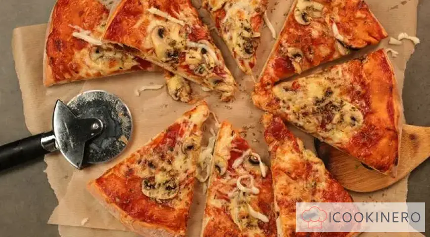 Pizza aux champignons