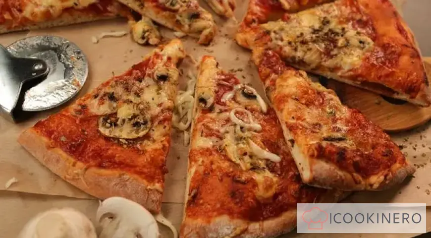 Pizza aux champignons