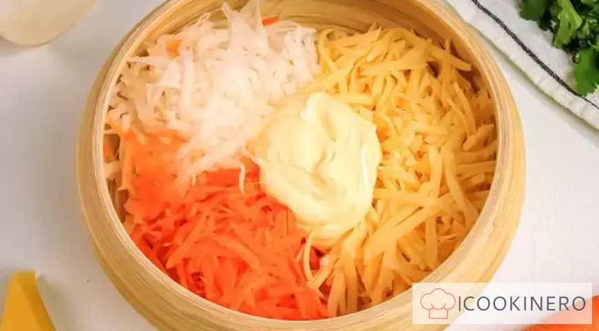 Salad with radish, cheese and carrots