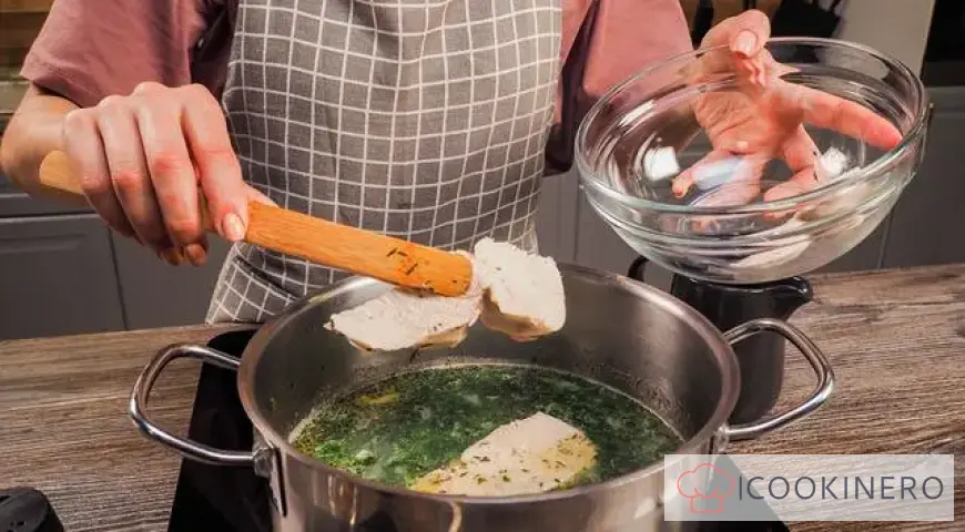 Cream of spinach soup