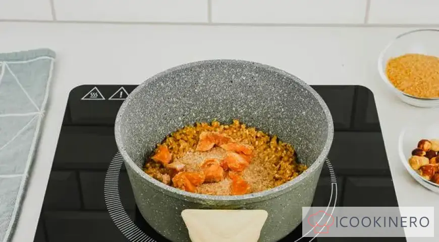 Bulgur porridge with milk