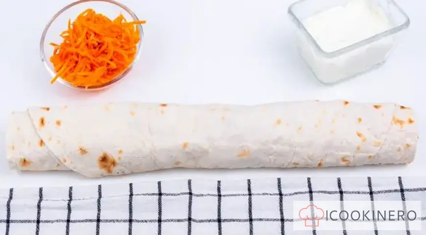 Lavash roll with chicken, Korean carrots and cottage cheese