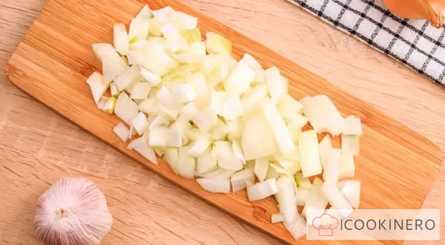 Vegetable stew with minced meat