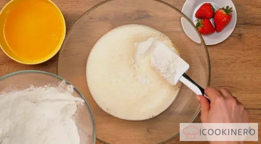 Sponge cake in a frying pan