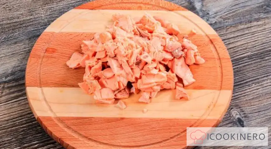 Farfalle with red fish