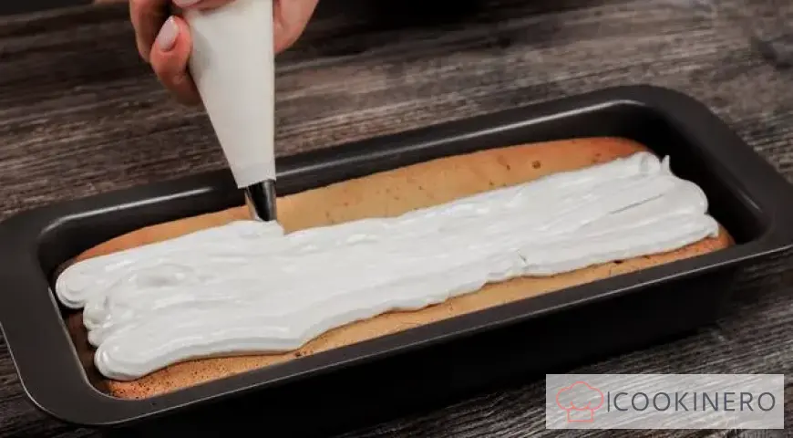 Charlotte with meringue