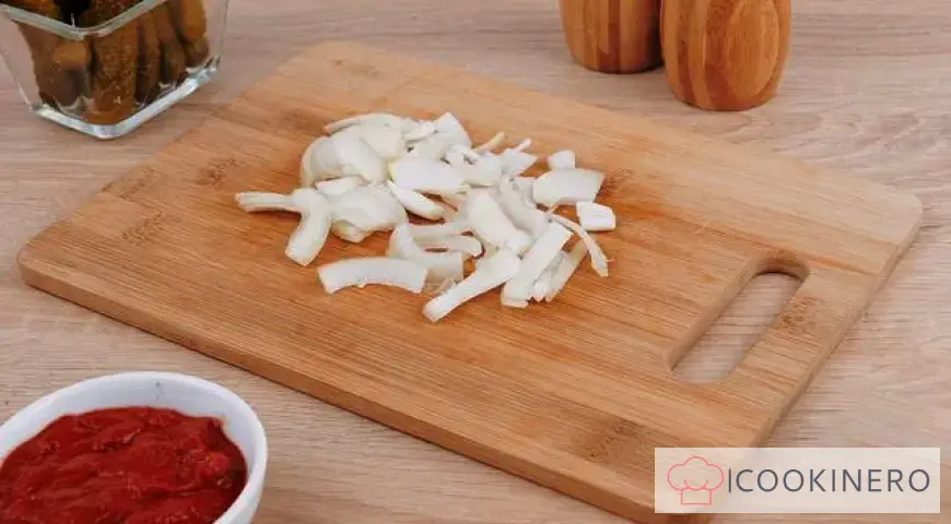 Solyanka au chou et aux pommes de terre