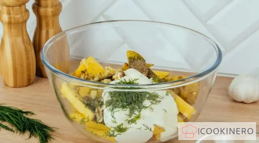 Pommes de terre à la sauce à l'ail au four