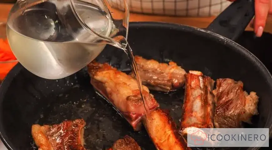Beef ribs with potatoes