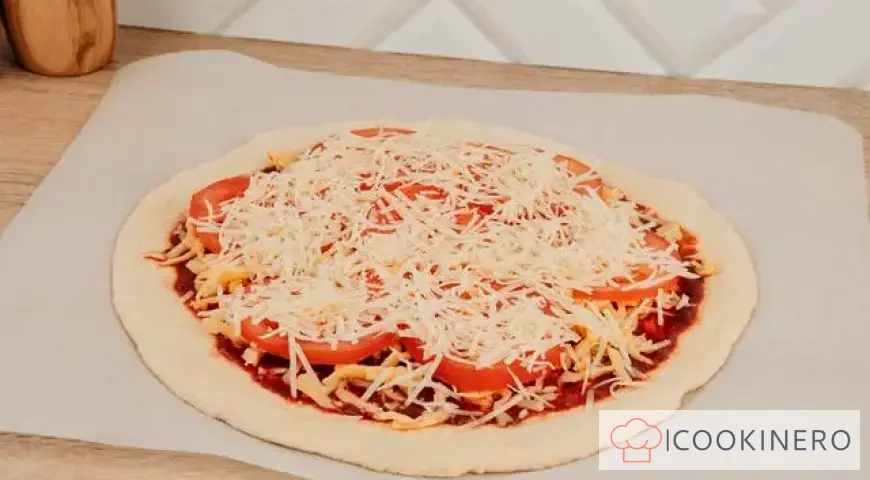 Pizza with cheese