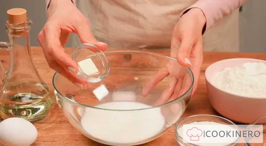 Easter cake with live yeast