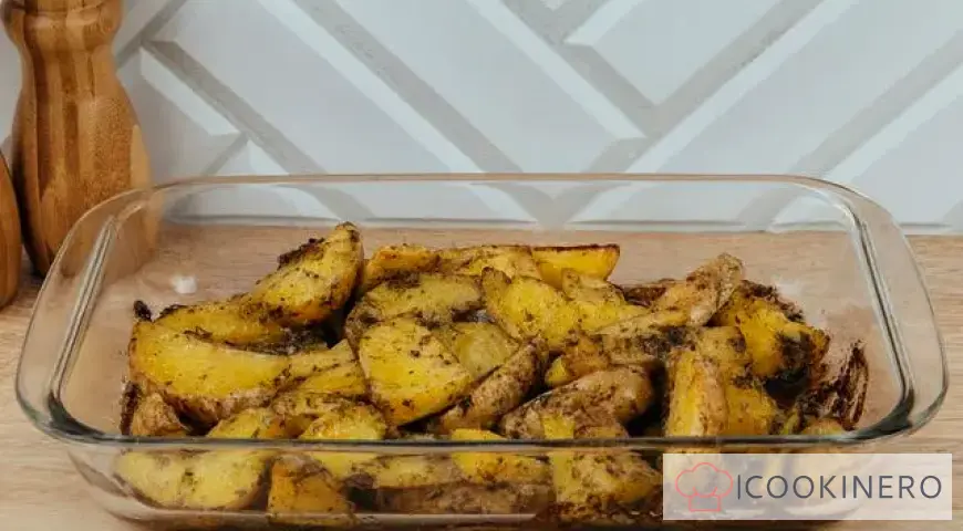 Pommes de terre à la sauce à l'ail au four