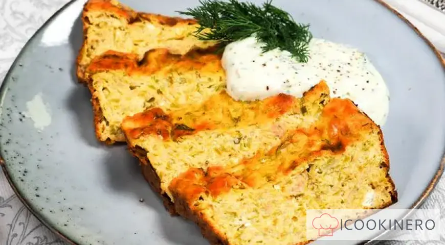 Cazuela de calabacín con salsa ligera