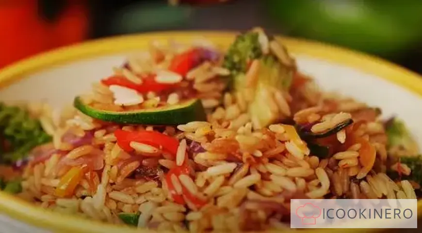 Fried rice with vegetables