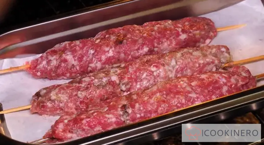 Kebab de cerdo al horno