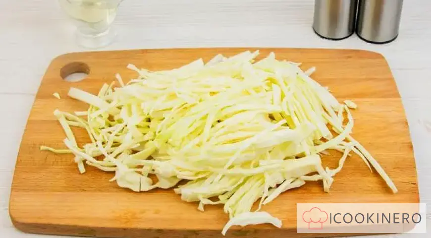 Cabbage with bell pepper for the winter