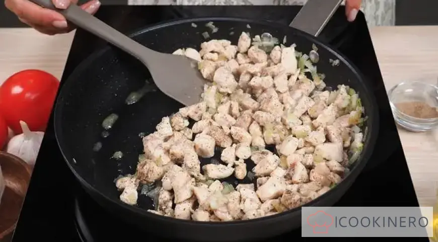 Samsa with chicken and cheese