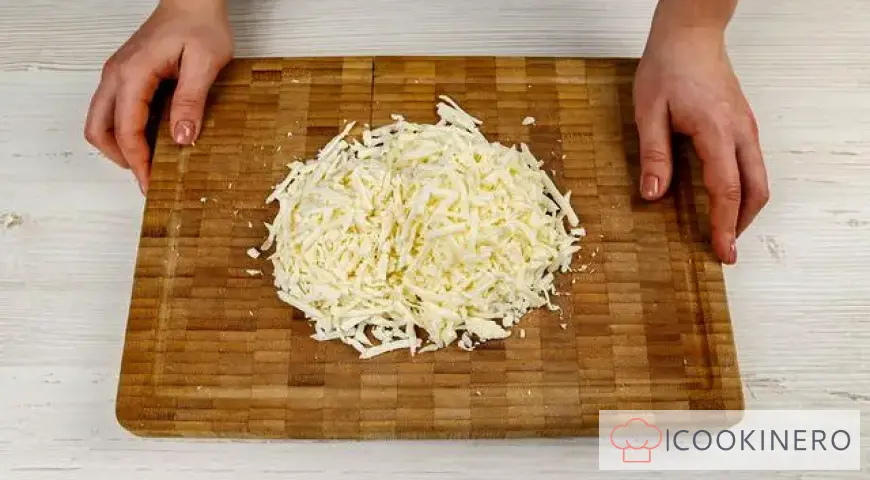 Khachapuri in Adjarian style