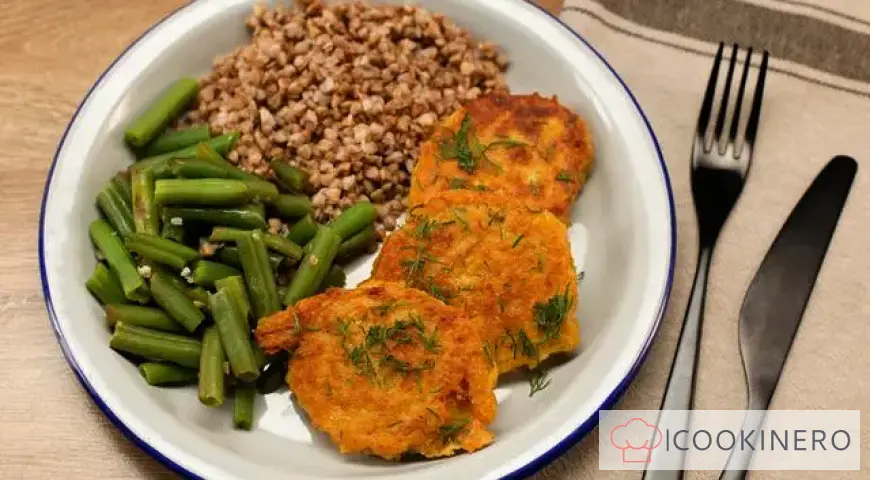 Chickpea cutlets with carrots and sour cream