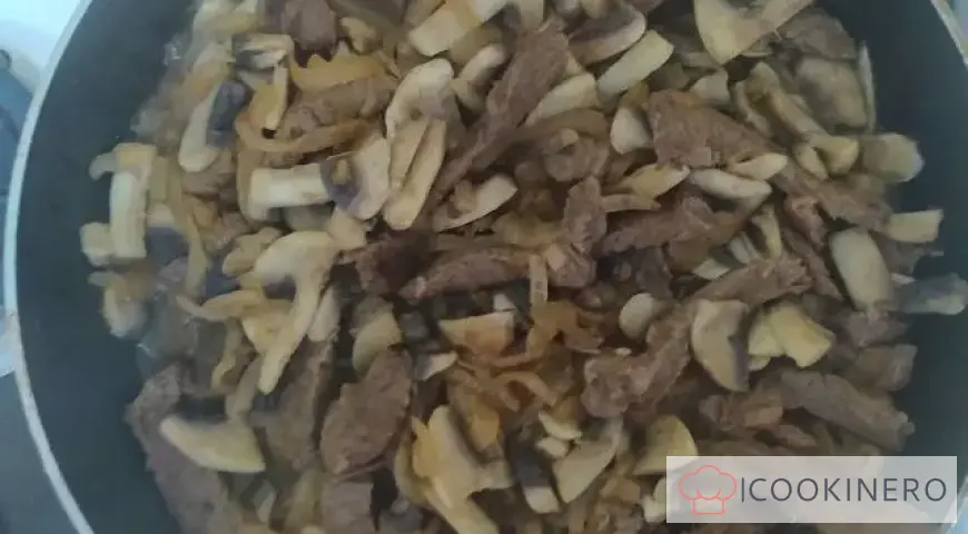 Classic Beef Stroganoff