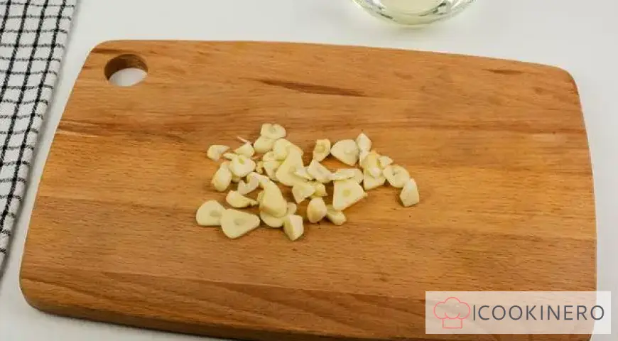Pasta with shrimp and garlic