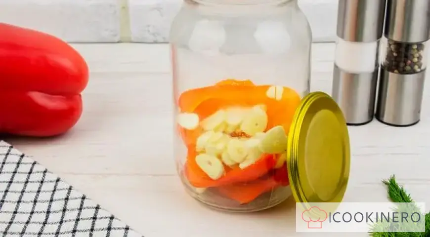 Pickled bell peppers with garlic for the winter
