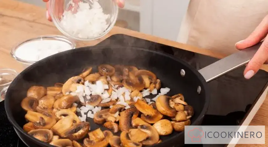Funghi prataioli in panna acida