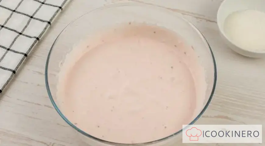 Creamy strawberry curd