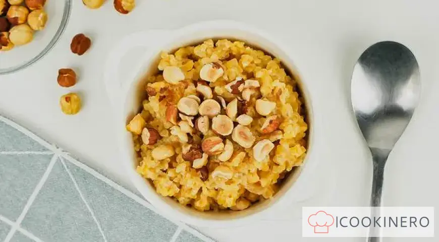 Bulgur porridge with milk